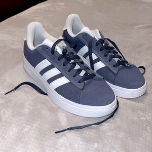 Adidas Navy and White Sneakers – Size 8 – Like New